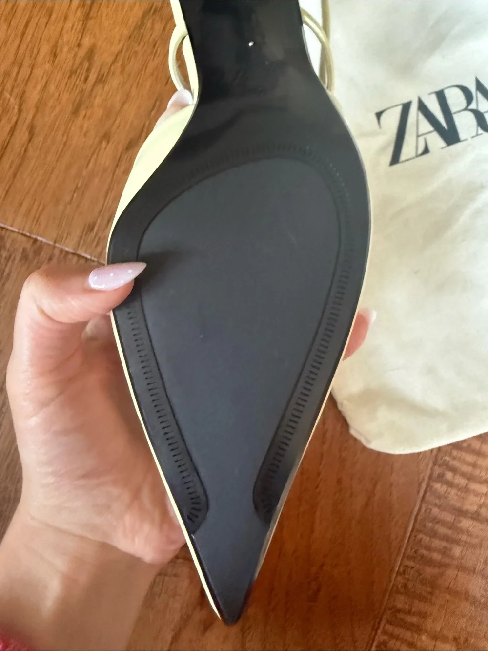 Zara butter yellow real leather kitten heels - Picture 6 of 6